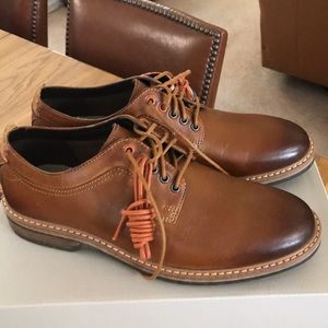 Men’s camel Clark shoes never worn